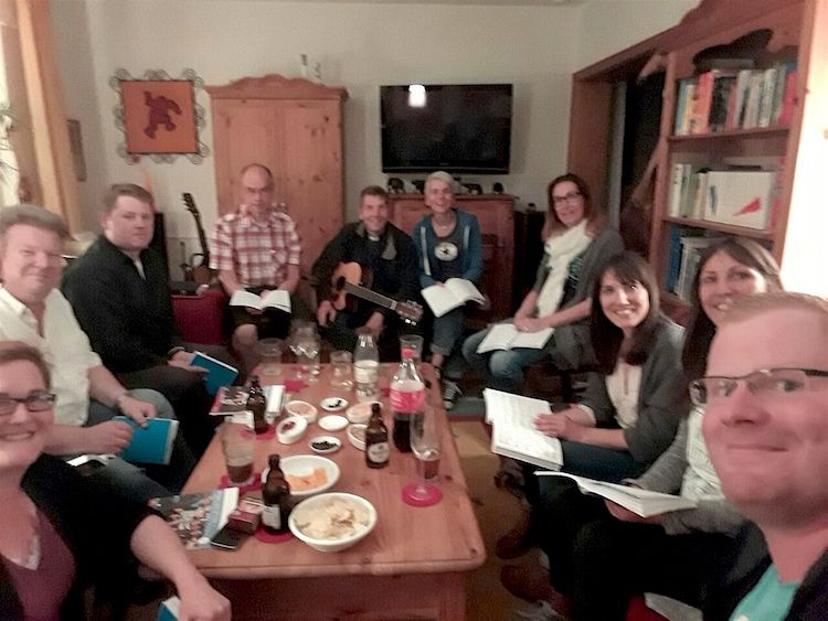 in fröhlicher Runde Bild